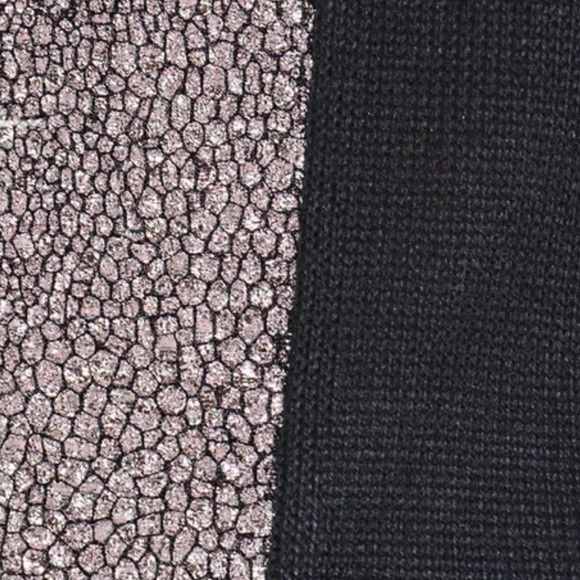 LUCY PARIS
ALIN Black Nacre Crackled Blouse size s NWOT - Picture 4 of 8